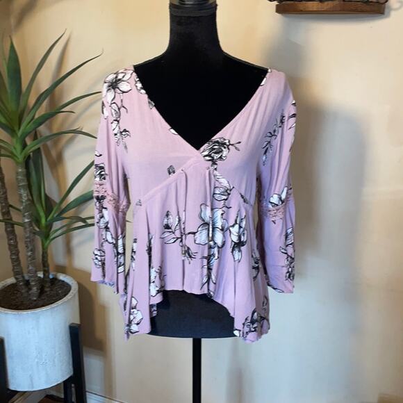 Bohemian Peasant Top by American Rag Flowing & Feminine - Picture 1 of 9